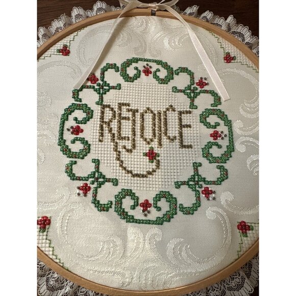 Vintage Framed Beaded Needlepoint Christmas Picture Holly - Picture 2 of 3